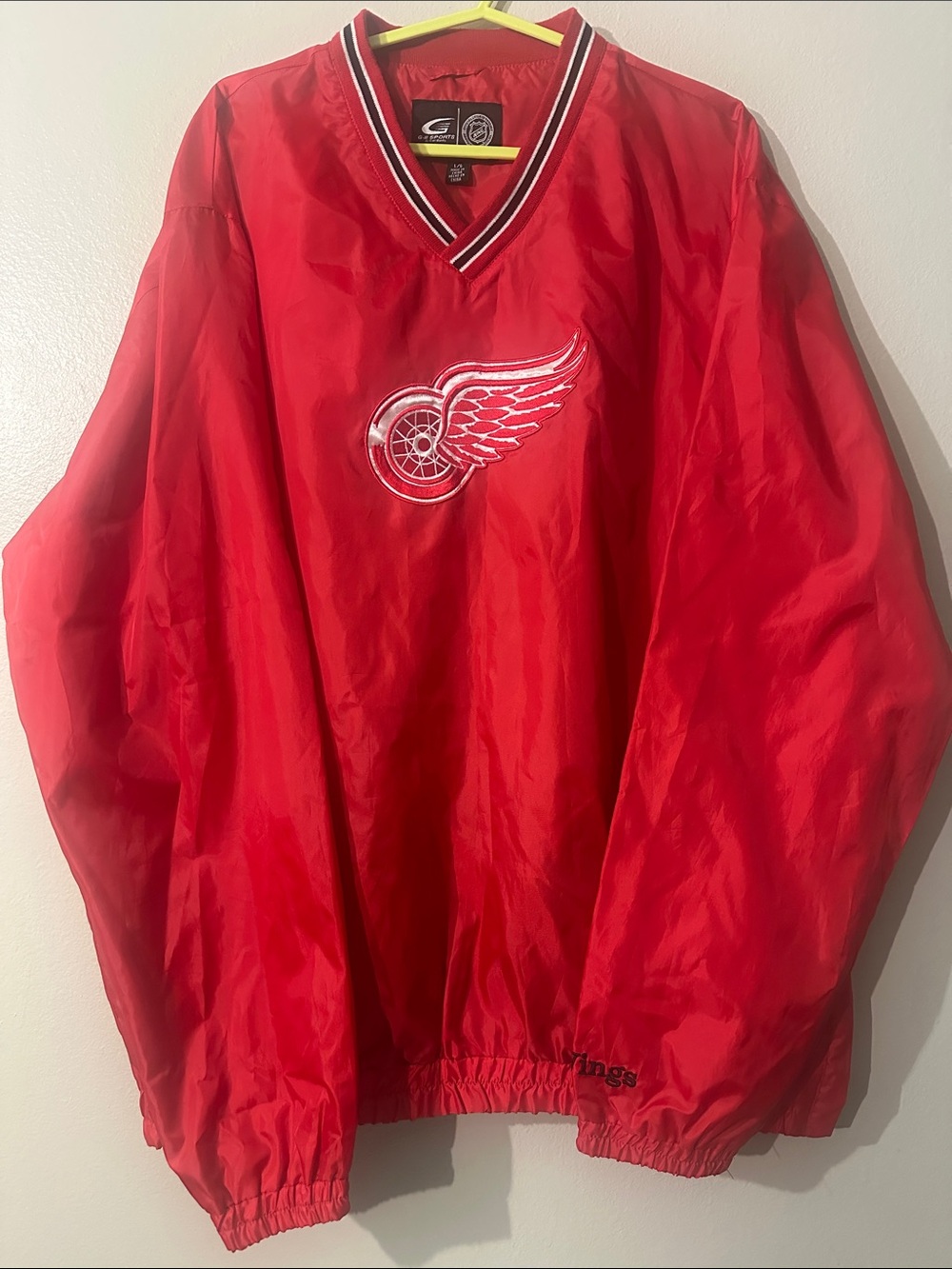 G-III sports by Carl blanks V-neck red pullover windbreaker jacket SZ L